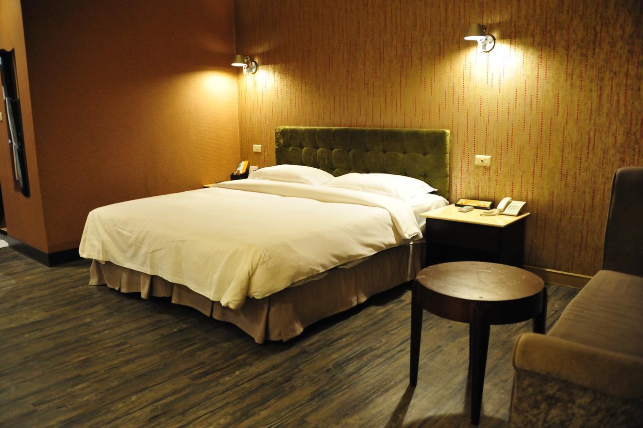 The Riverside Hotel & Motel Гаосюн Экстерьер фото