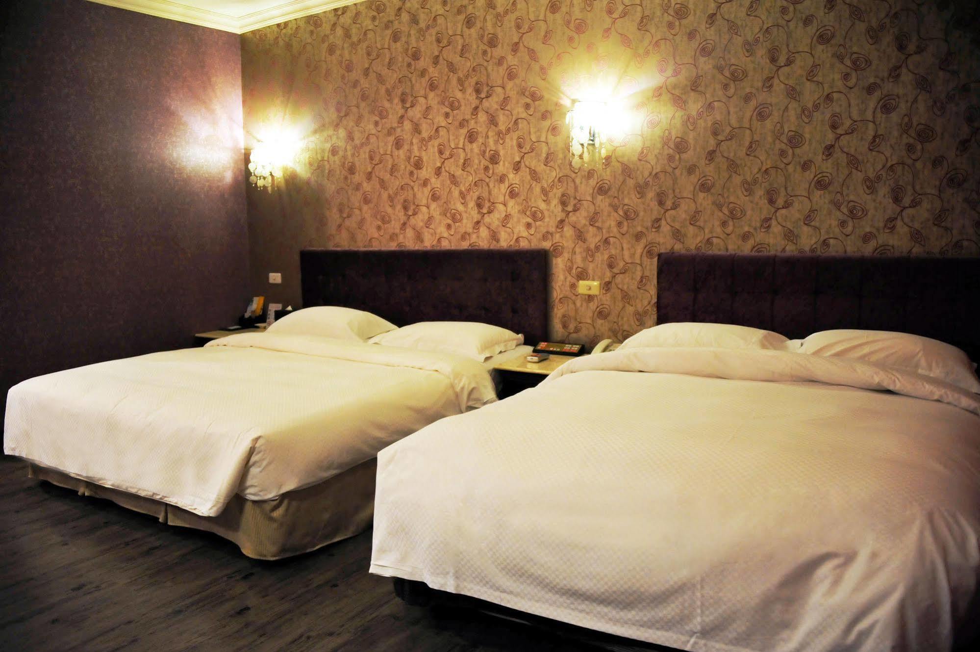 The Riverside Hotel & Motel Гаосюн Экстерьер фото